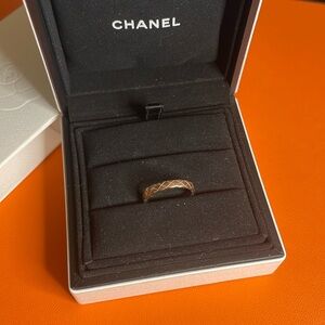 Chanel coco crush 18k ring
